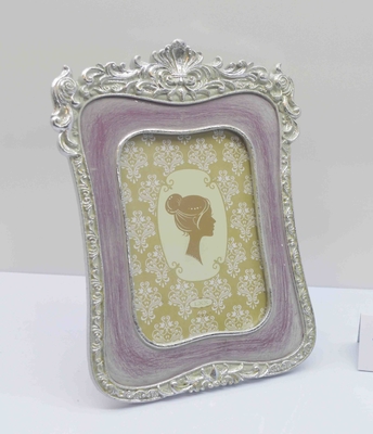 Vintage Gold Resin Photo Frame – Handcrafted Antique-Style Wall/Table Display for Wedding