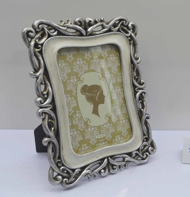 Handcrafted 4×6 Inch Vintage Photo Frame with Intricate Floral Carvings - Perfect for Wedding & Anniversary Portraits