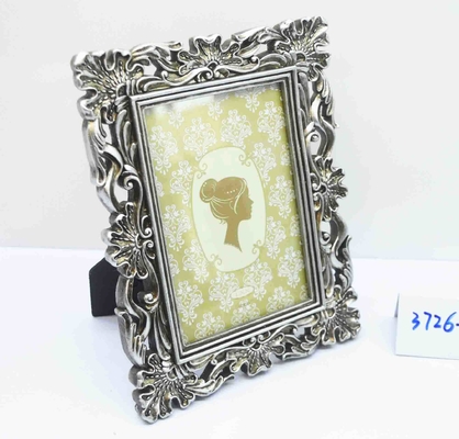 4×6 Inch Blue&White Porcelain-effect Resin Frame - Oriental Collector's Piece