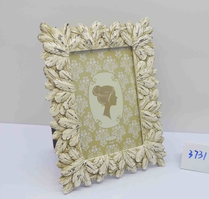 Custom-engraved 4×6 Inch Vintage Frame with Milestone Dates - Love Story Chronicle