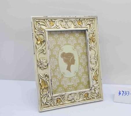 4×6 Inch Academic Resin Frame with Movable Tassel Detail - Diploma Photo Companion