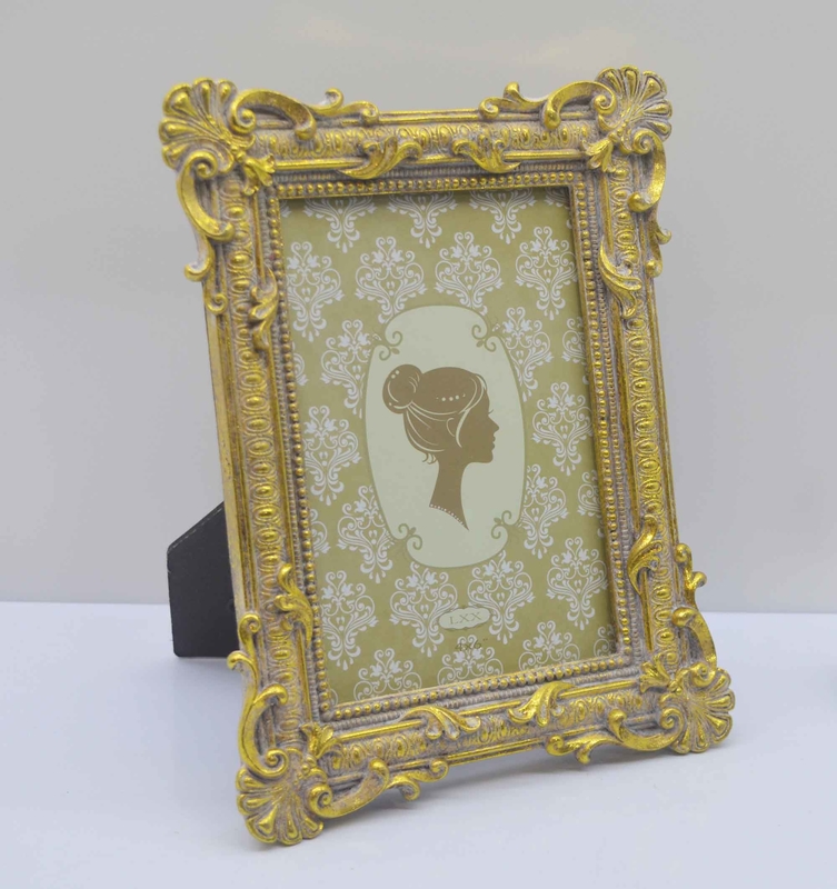 Handmade Vintage Photo Frame | Exquisite Embossed Display Stand | Wedding Photo Frame Factory Direct