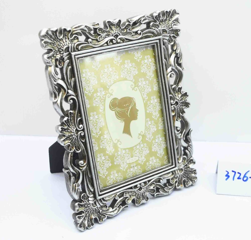4×6 Inch Blue&White Porcelain-effect Resin Frame - Oriental Collector's Piece